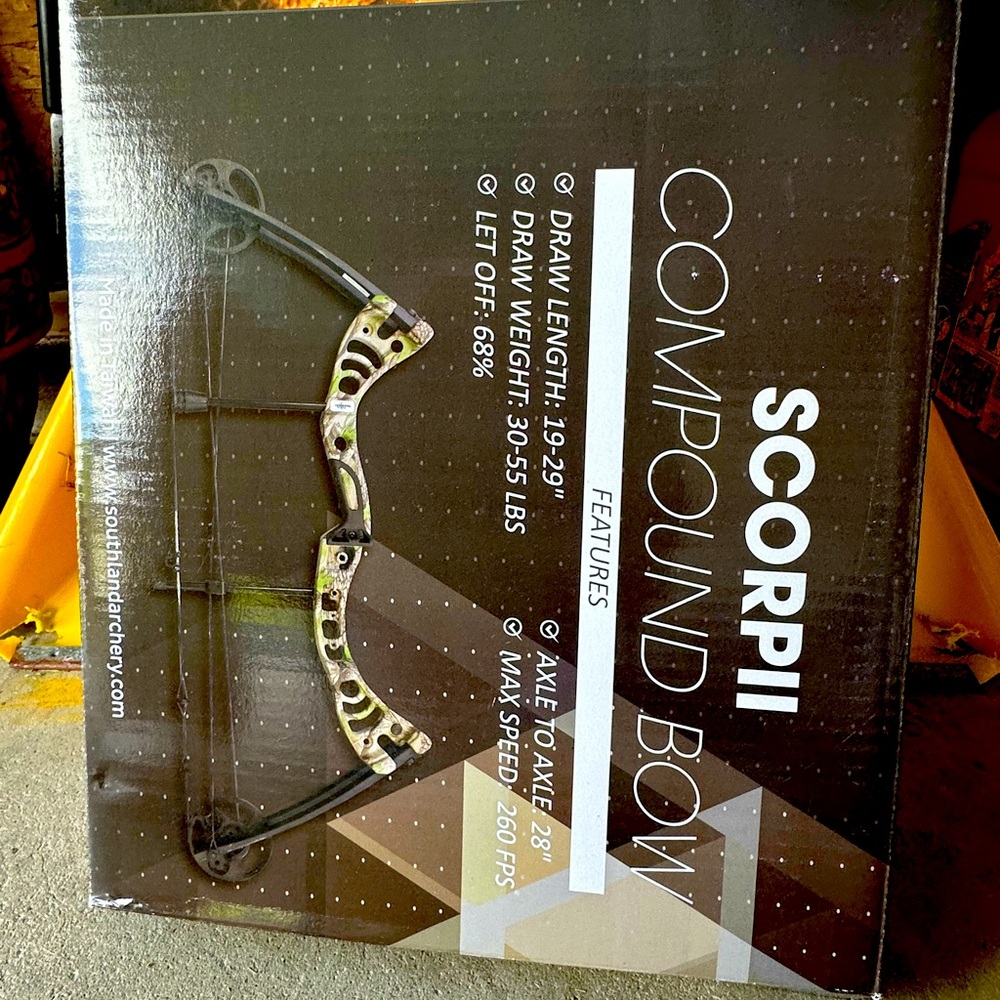 Compound Bow Scorp 2 and extra bows
